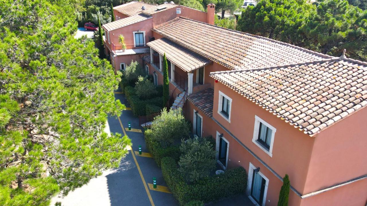 Hotel Du Mas Vinassan Екстер'єр фото